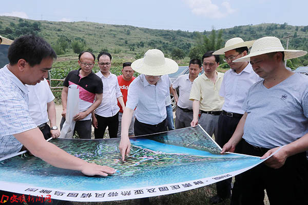 04.简嘎乡亚热带风情园规划情况.JPG