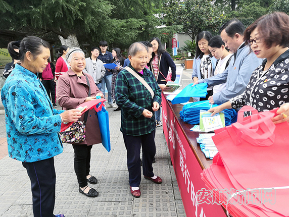 我市开展第十届“中国统计开放日”活动2