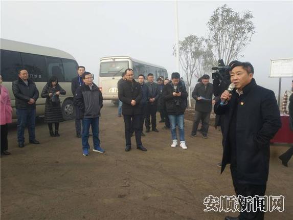 走进高田村观摩高标准蔬菜基地2.jpg 走进高田村观摩高标准蔬菜基地2.jpg