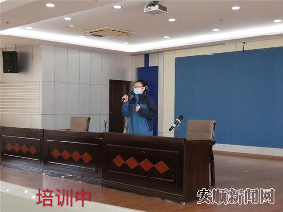 何旻为支援医院做感染预防和管理知识培训.jpg