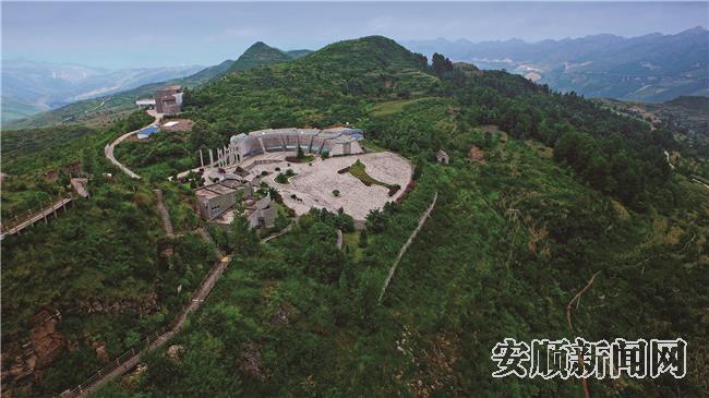 关岭化石群国家地质公园.jpg