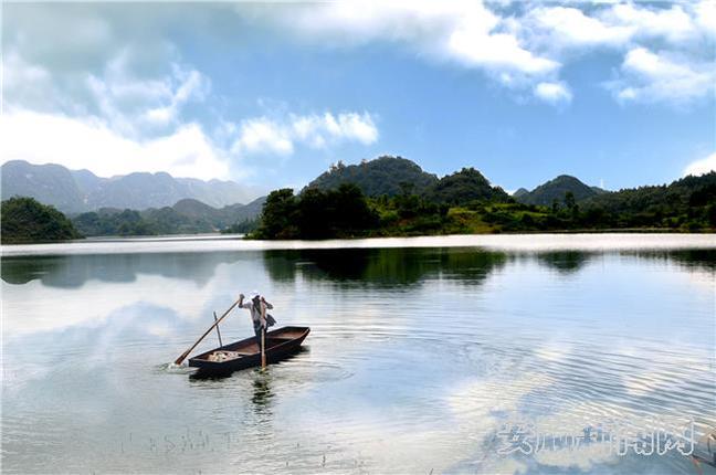 镇宁黄龙湖（赵盛昭处理）.jpg