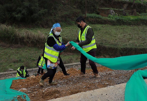 G354营盘至紫云县城公路扩改建项目建设.jpg