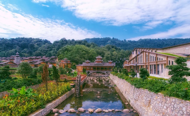 第二批国家森林乡村-从江县丙妹镇銮里村.jpg