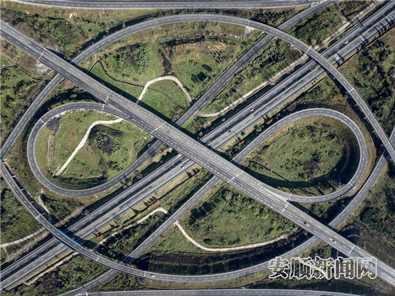 G60与安紫高速公路互通  卢维 摄3