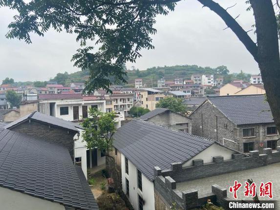 后岱山村一影 项菁 摄 后岱山村一影 项菁 摄