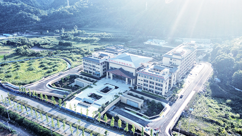 关岭中医医院.jpg
