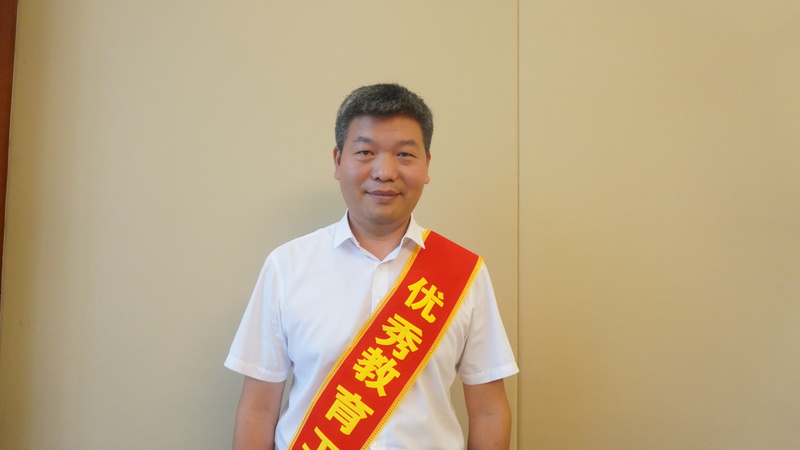 (教育大会专访)西秀区教育局教育科科长罗-FZ100219900.JPG (教育大会专访)西秀区教育局教育科科长罗-FZ100219900.JPG