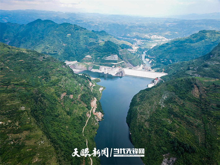 1728377071988472.jpg 夹岩水利枢纽及黔西北供水工程水源大坝.jpg