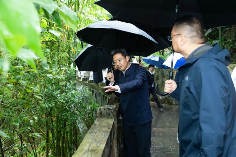 黄果树大瀑布景区.jpg