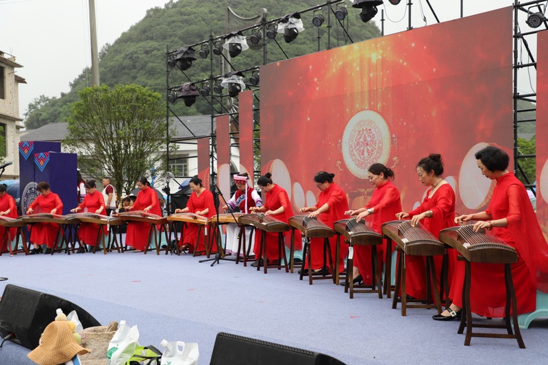开幕式古筝表演-FZ1002872221.JPG