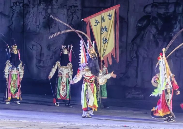 魅力屯堡 激情盛夏”屯堡文化巡演走进天龙-FZ1002926668.jpg