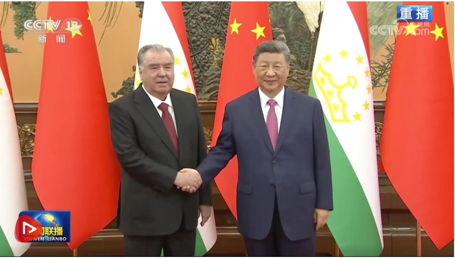 习近平会见塔吉克斯坦总统拉赫蒙2