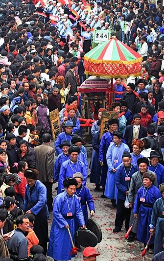 吉昌屯抬汪公 李立洪 摄.jpg