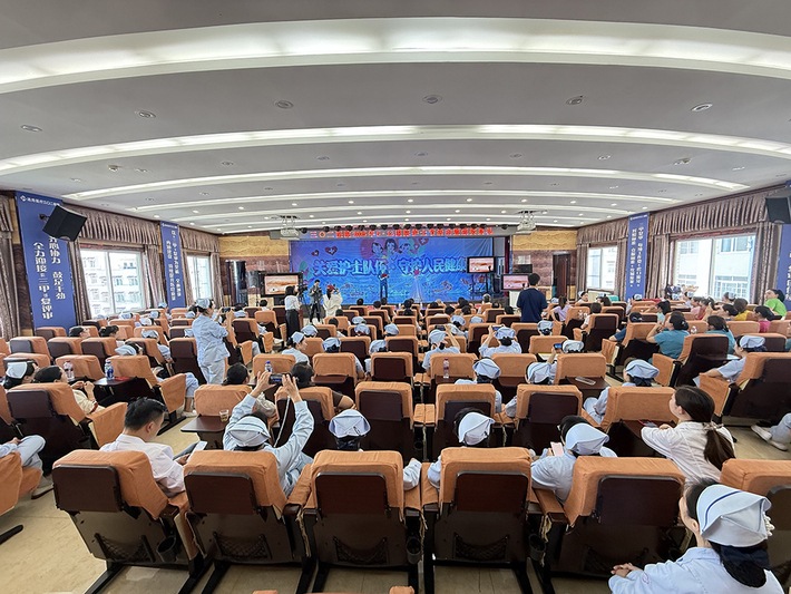三〇二医院举办“关爱护士队伍 守护人民健-FZ1002724463.jpg