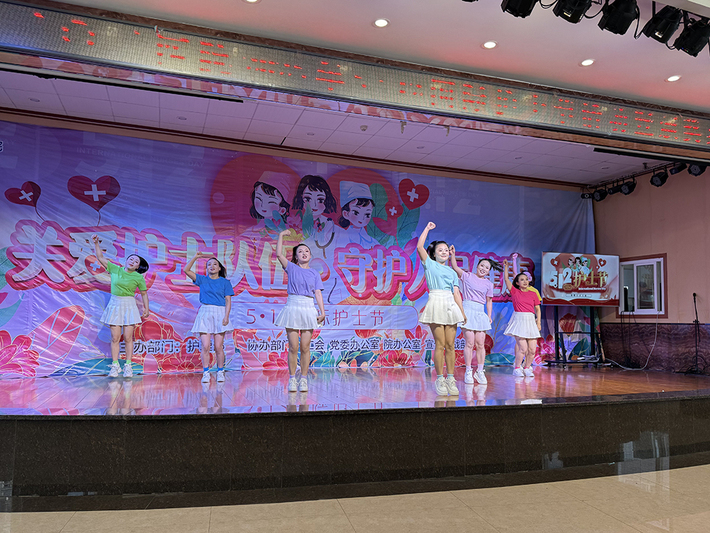 三〇二医院举办“关爱护士队伍 守护人民健-FZ1002724467.jpg