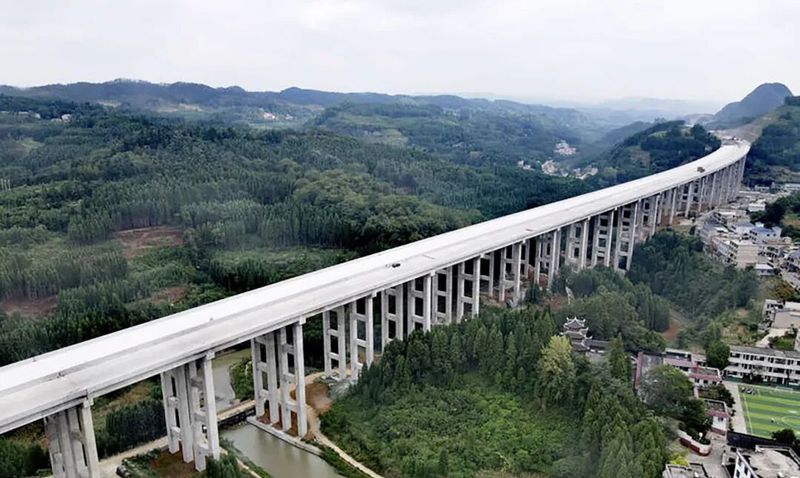 贵安高速扩容工程十二标T梁架设完成-FZ10021116547.jpg